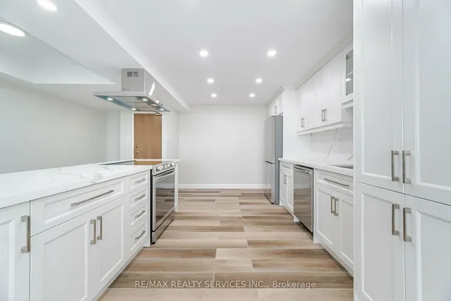 Additional image 11 of 330 Mill St Unit 912