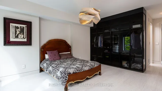 Additional image 25 of 53 Hazelton Ave