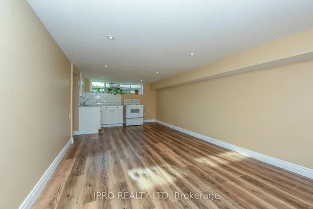 Additional image 19 of 23 Benton St