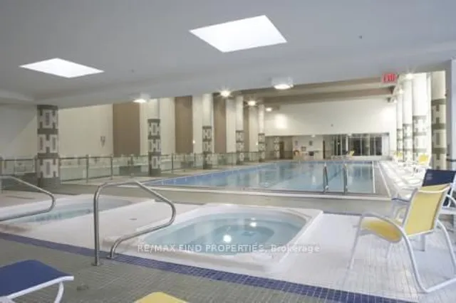 Additional image 9 of 12 Yonge St Unit 1505