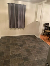 Additional image 4 of 65 9 St NW