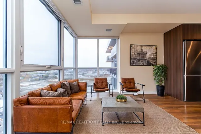 Additional image 3 of 225 Village Green Sq Unit 2710