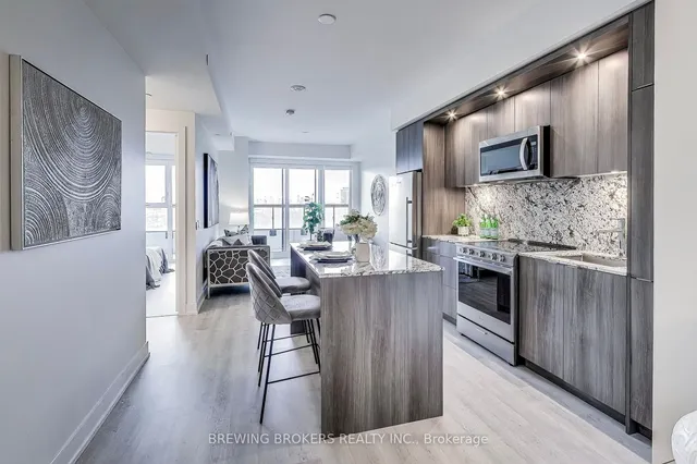 Additional image 15 of 20 Inn On The Park Dr Unit 933