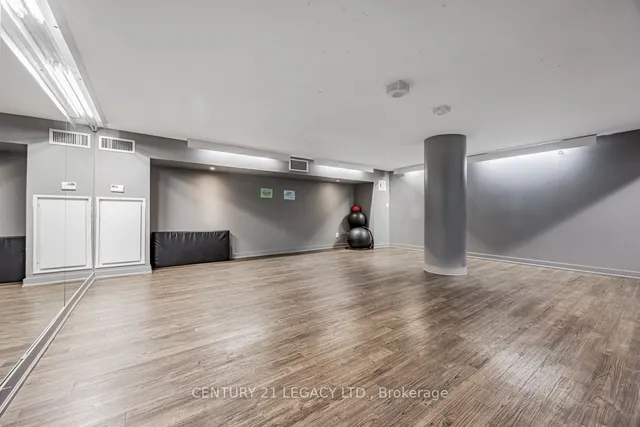 Additional image 19 of 38 Joe Shuster Way Unit 106