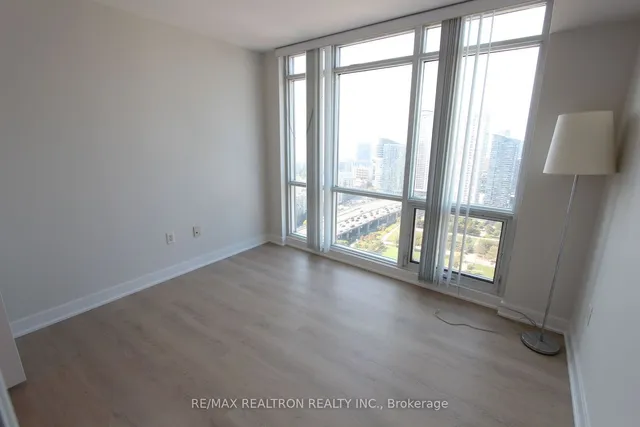 Additional image 7 of 15 Fort York Blvd Unit 3812