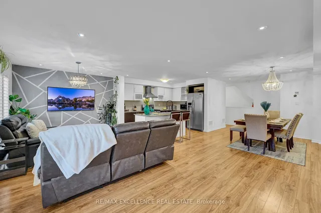 Additional image 22 of 5 Francesco St