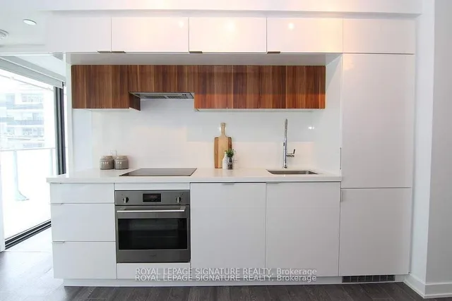 Additional image 3 of 185 Roehampton Ave Unit 303