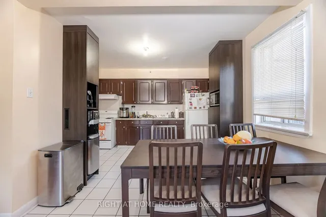 Additional image 10 of 46 Kenora Cres