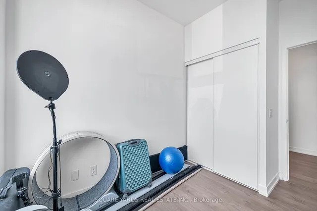 Additional image 19 of 270 Dufferin St Unit PH01