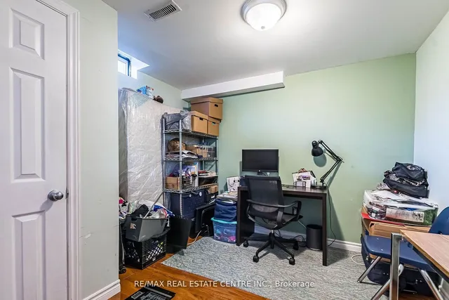 Additional image 33 of 17 Coppermill Dr