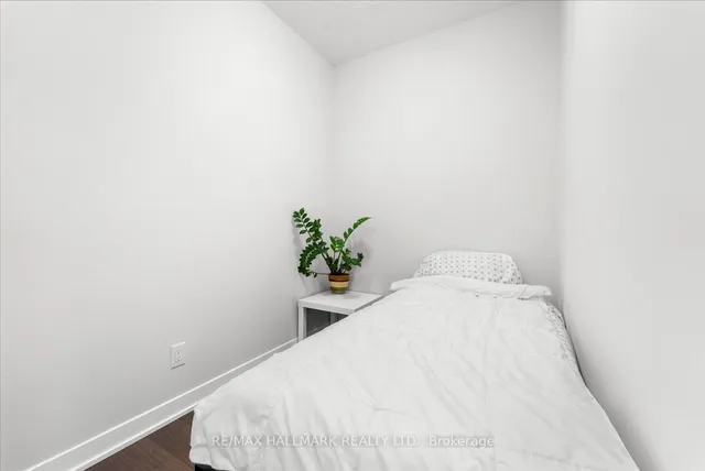 Additional image 7 of 225 Sackville St Unit Ph2606