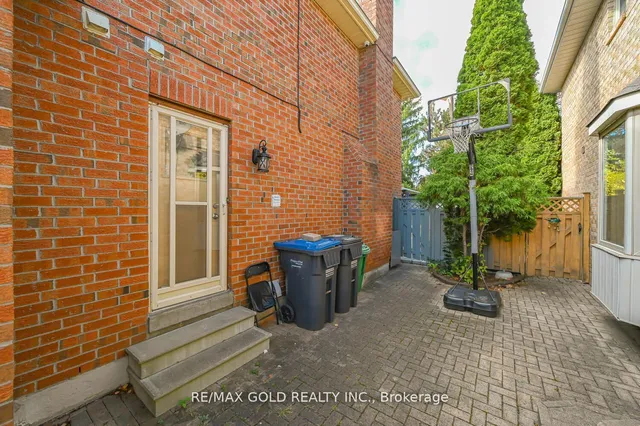 Additional image 31 of 36 Barr Cres