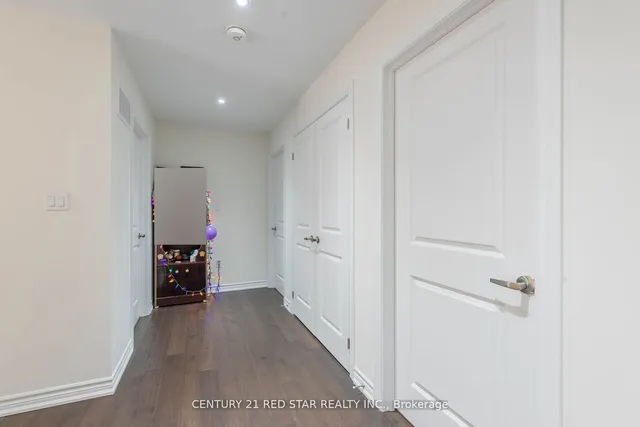 Additional image 18 of 1 Goodview Dr