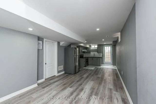 Additional image 25 of 44 Silver Egret Rd