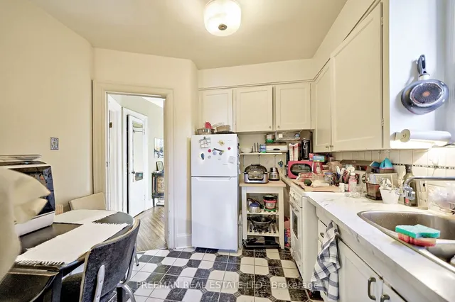 Additional image 16 of 501 Palmerston Blvd