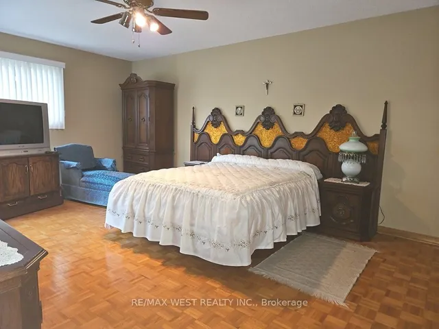 Additional image 12 of 18 Goa Crt