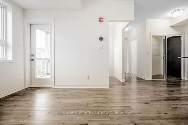 Additional image 4 of 200 Lagerfeld Dr Unit 421