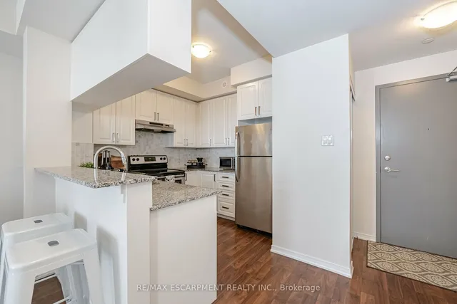 Additional image 7 of 54 Sky Harbour Dr Unit 105