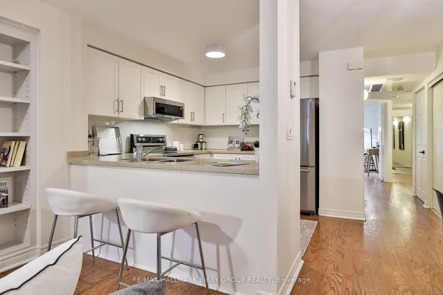 Additional image 13 of 232 St George St Unit 8