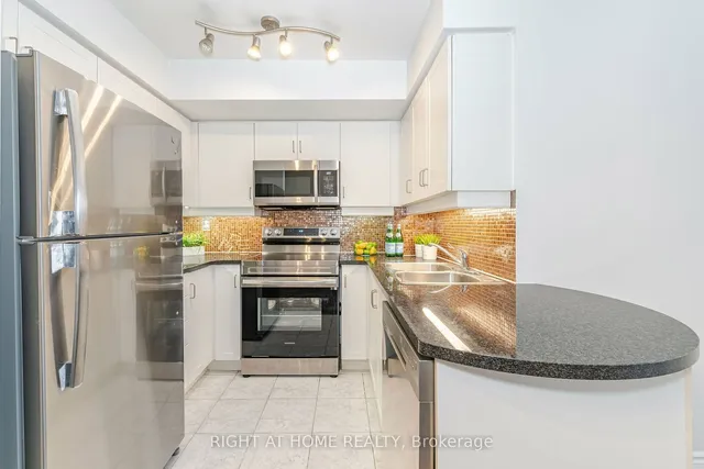 Additional image 21 of 2 Rean Dr Unit 813