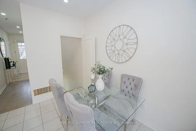 Additional image 30 of 35 Hogan Manor Dr