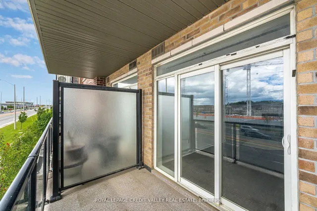 Additional image 23 of 50 Sky Harbour Dr Unit 211