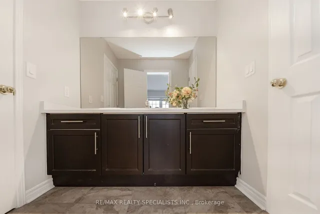 Additional image 25 of 25 Upshall Dr