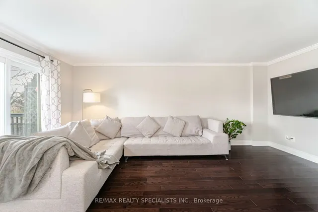 Additional image 8 of 62 Berkshire Sq