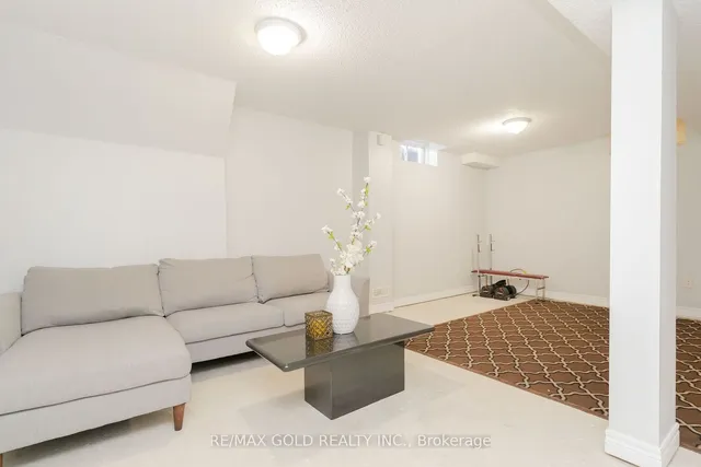 Additional image 23 of 79 Ridgemore Cres