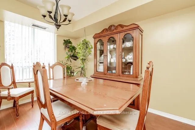 Additional image 8 of 2628 Mccowan Rd Unit 205