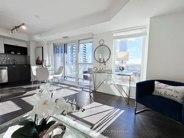 Additional image 5 of 255 Village Green Sq Unit 902