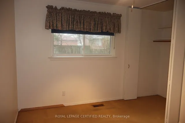 Additional image 19 of 35 Ladore Dr