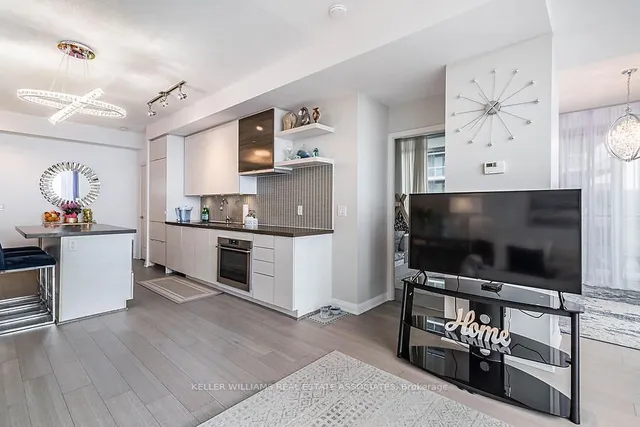 Additional image 18 of 59 Annie Craig Dr Unit 1003