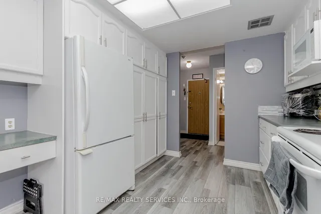 Additional image 28 of 8 Lisa St Unit 1204