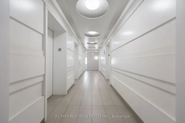 Additional image 18 of 14 York St Unit 2704