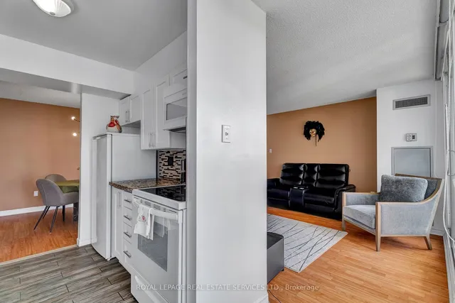 Additional image 17 of 3077 Weston Rd Unit 607