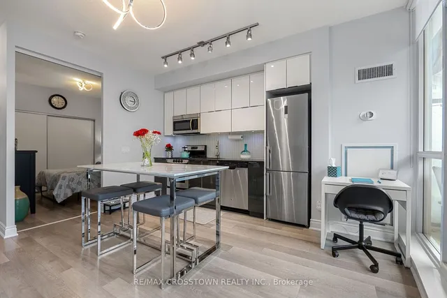 Additional image 12 of 80 Marine Parade Dr Unit 201