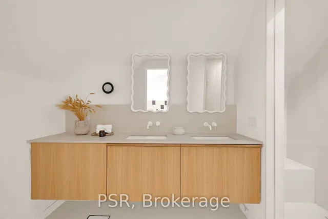 Additional image 24 of 52 Alberta Ave