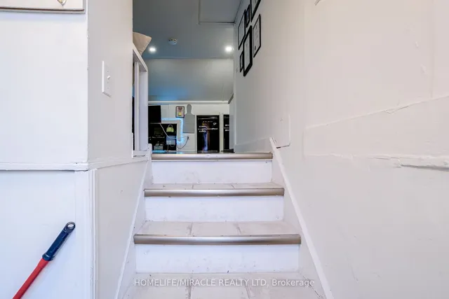 Additional image 30 of 8 Mill St