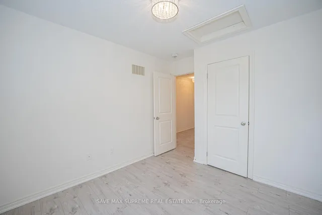 Additional image 29 of 35 Hogan Manor Dr