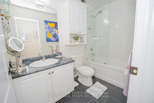 Additional image 26 of 4 Francesco St