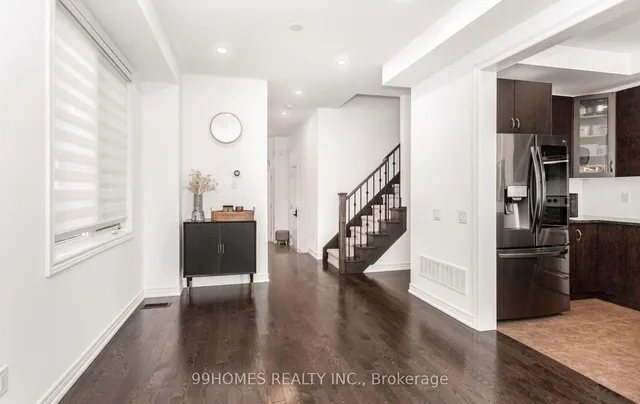 Additional image 35 of 70 Sky Harbour Dr