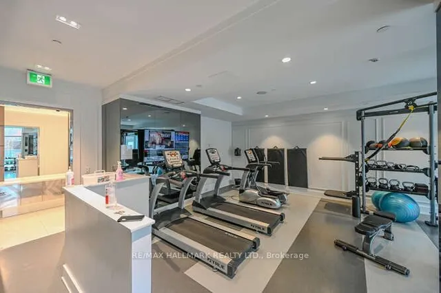 Additional image 34 of 6 Parkwood Ave Unit 611