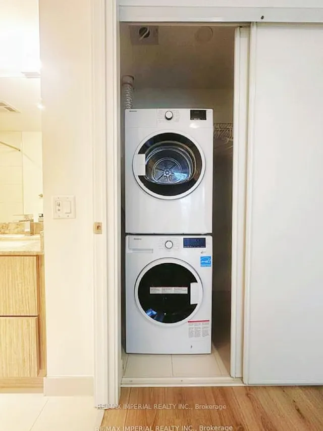 Additional image 15 of 395 Bloor St Unit 4011