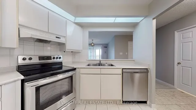 Additional image 14 of 10 Guildwood Pkwy Unit 917