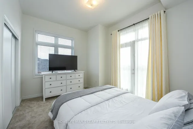 Additional image 26 of 30 Halliford Pl Unit 215