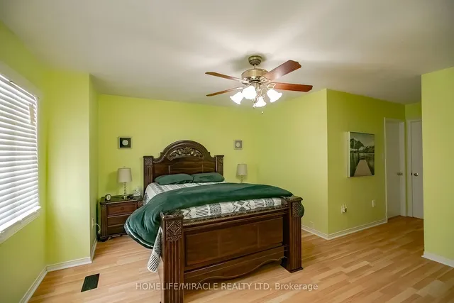Additional image 26 of 61 LAURAGLEN Cres