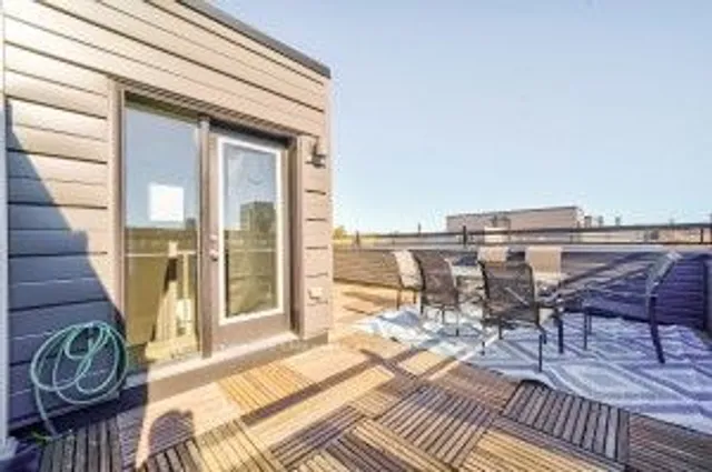 Additional image 28 of 51 Florence St Unit Th1