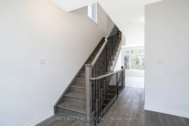 Additional image 20 of 12 Queenpost Dr