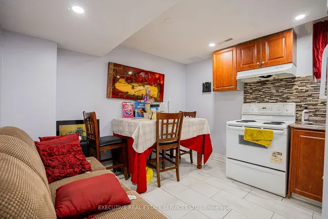 Additional image 31 of 27 Savita Rd